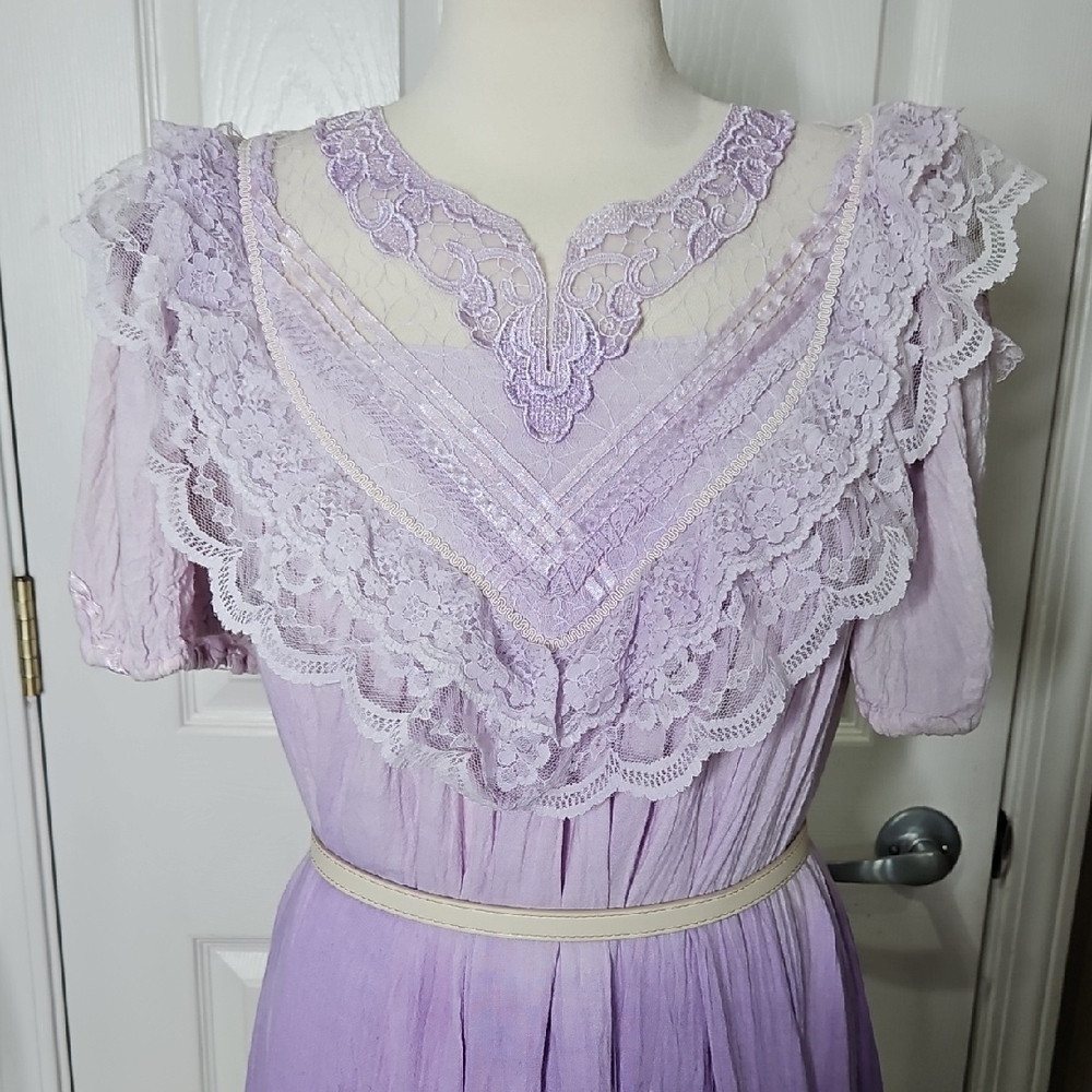 Vintage Boho Lace Ruffled Ombre Lavender Lace Baby Doll Dress Size Small Medium - Picture 4 of 16
